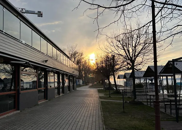 Balcsitthon Ezuestpart * Siofok